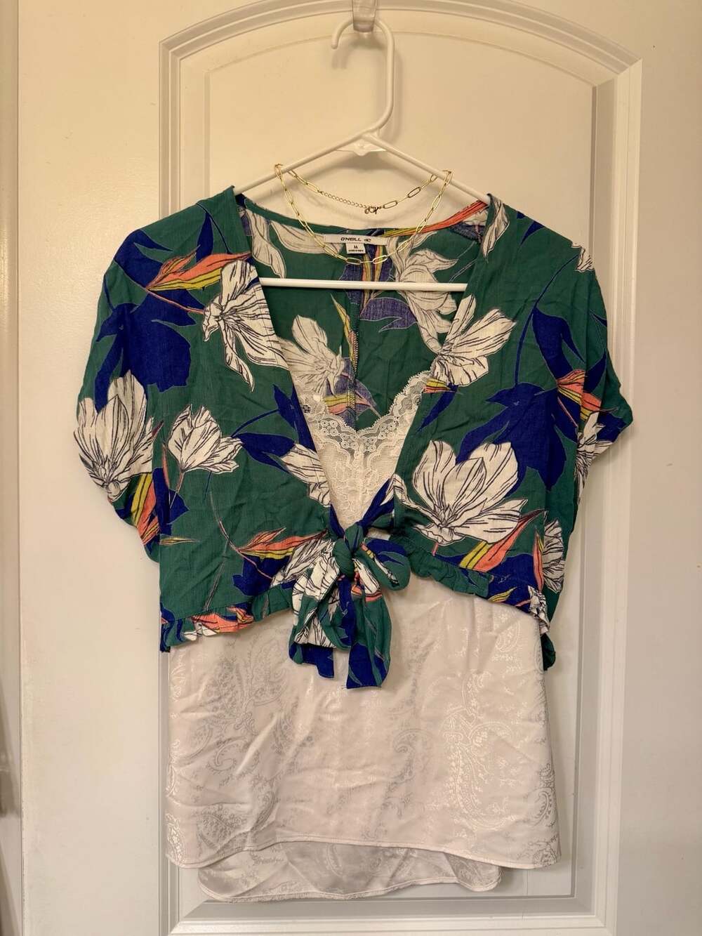 O'Neill Floral Tie-Front Top Size M Green